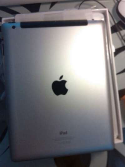 планшет iPad iPad 4 Retina 64 Gb в Омске фото 3