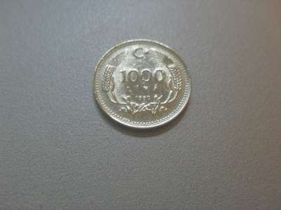 Монета 1000 Лир 1990 год Турция