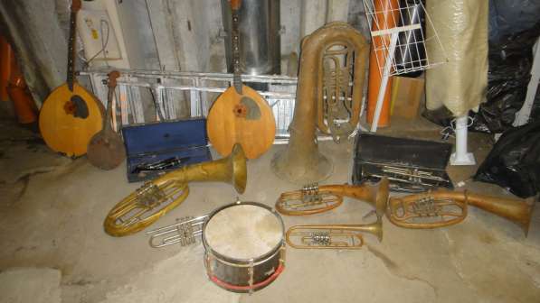 Продаются антикварные музыкальные инструменты