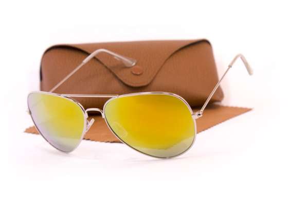 Солнцезащитные очки авиатор с футляром женские и салфеткой в фото 6