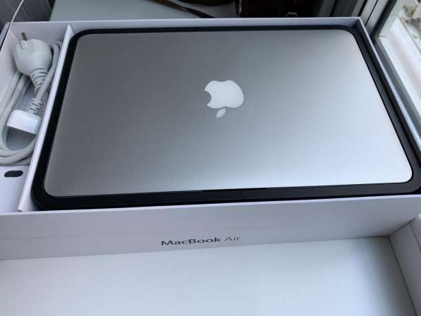 MacBook Air 11 model A1370 конец 2010
