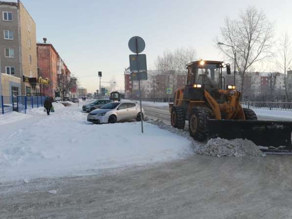 Чистка уборка и вывоз снега. Аренда спецтехники в Екатеринбурге фото 17