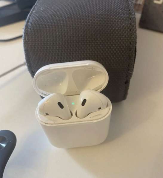 Наушникии AirPods оригинальные в Москве фото 3