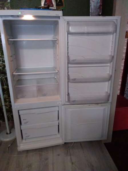 Продам холодильник Пазис бу в хорошем состо янии в Хабаровске