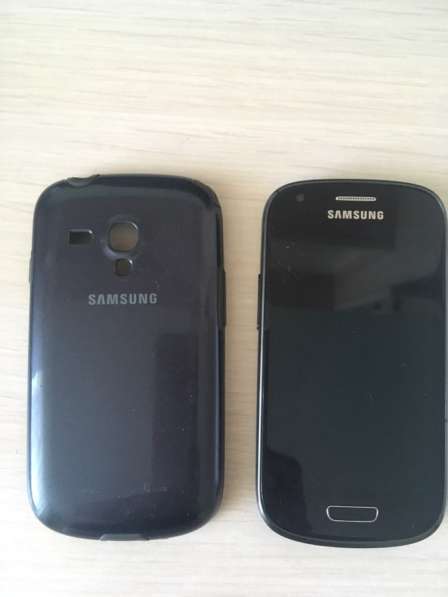 Телефон SAMSUNG Galaxy S III mini в Красногорске