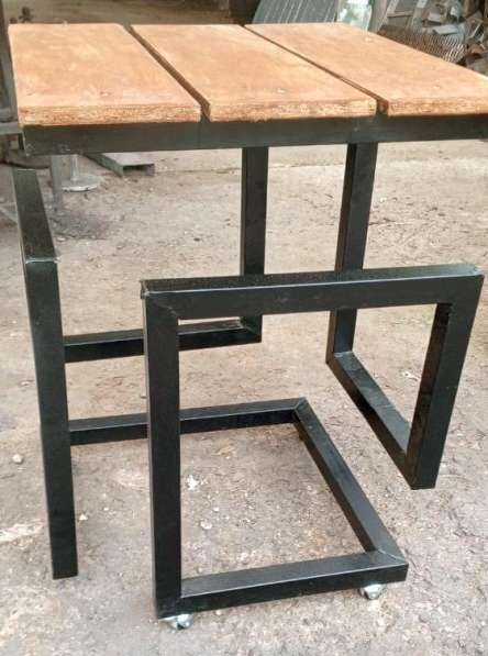 Стол на роликах в лофт стиле в Рузе