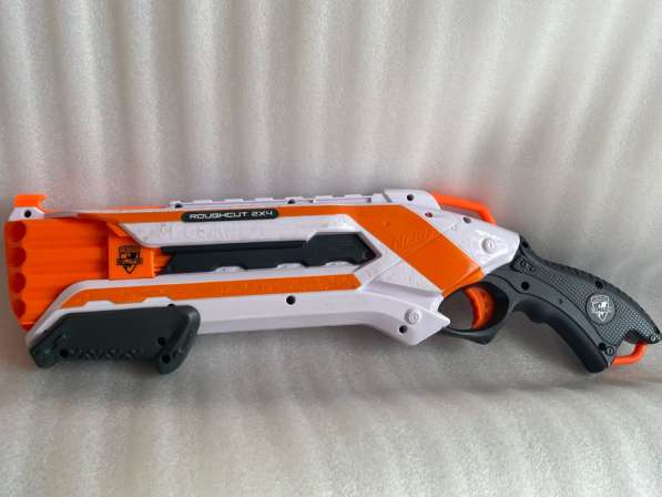 Пистолет Nerf