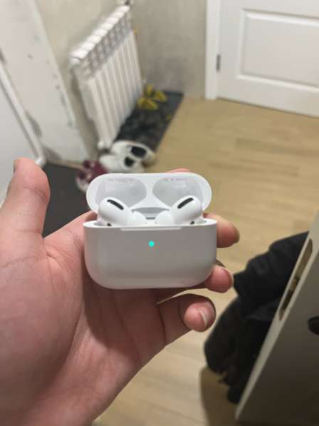 Наушники AirPods Pro