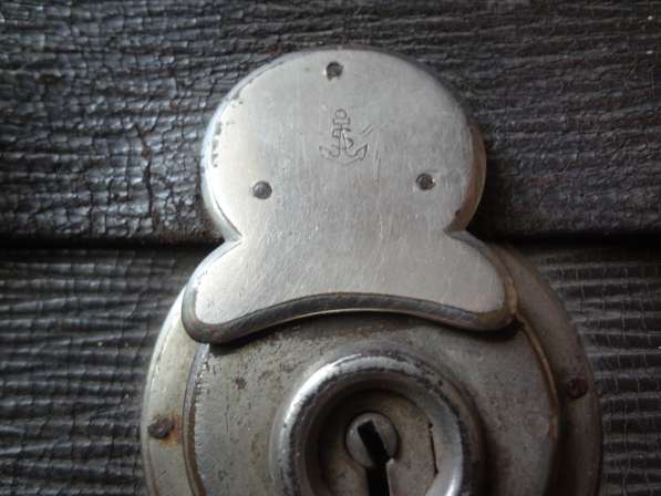 Старинный кожаный портфель для документов в фото 7