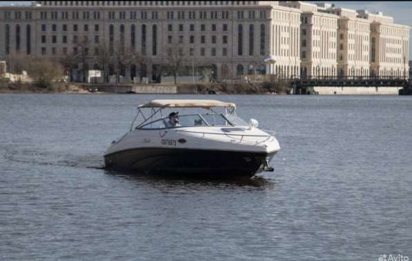 Прогулка по Неве на катере в Санкт-Петербурге