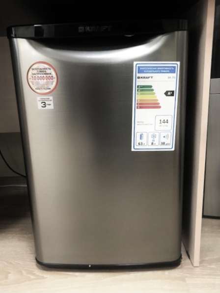 Холодильник маленький цвет металлик в Санкт-Петербурге фото 3