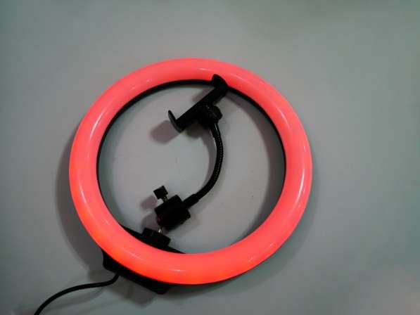 Кольцевая LED лампа RGB MJ26 26см 1 крепл. тел USB в фото 4