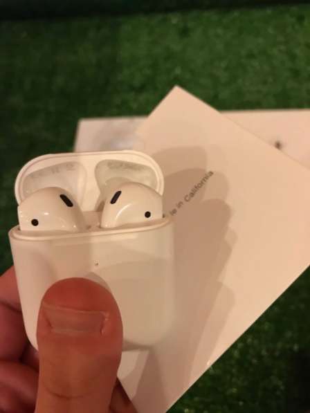 AirPods в Москве фото 3