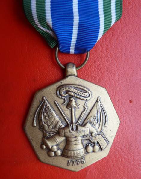 США медаль За военные достижения Армии США в Орле фото 8