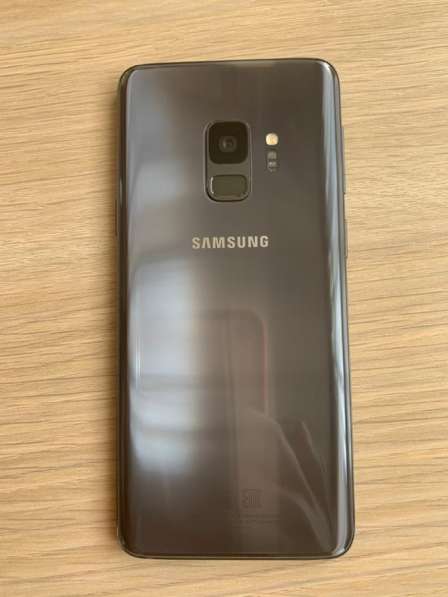 Продам Samsung galaxy s9