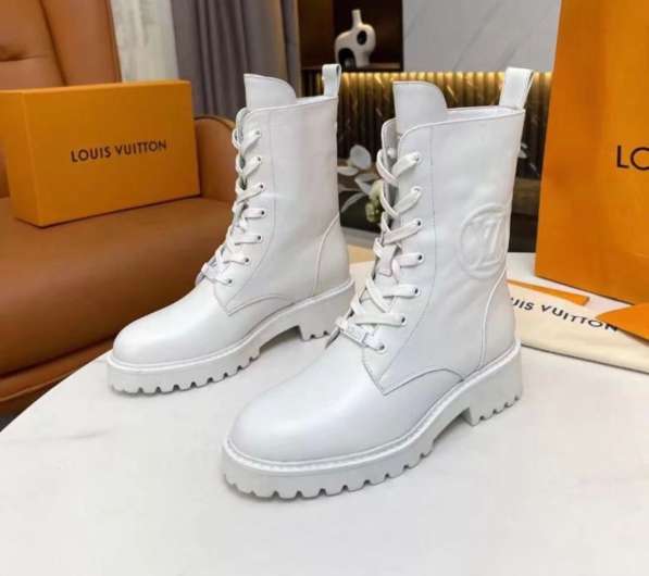 Новые ботинки Louis Vuitton Натуральная Кожа, мех Размер 3 в Самаре