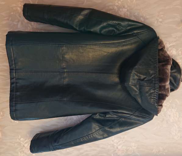Куртка кожаная зимняя с мехом и меховым капюшоном в Самаре фото 3