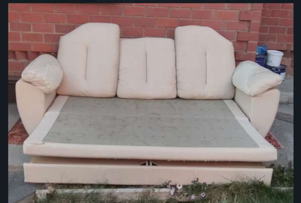 Продаётся диван в Иркутске
