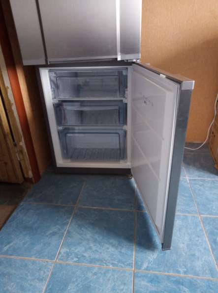 Продается новый холодильник VESTFROST 344M (в коробке) в фото 9