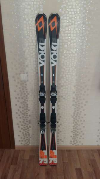 Горные лыжи Volkl RTM 75