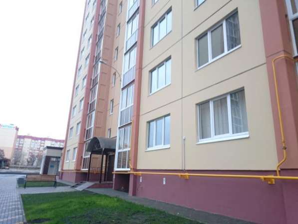Продам однокомнатную квартиру в Воронеже. Жилая площадь 34 кв.м. Этаж 2. Есть балкон.