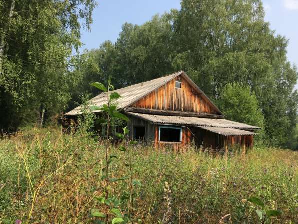 Земельный участок с расположенным нем зданием школы в Кирове фото 3