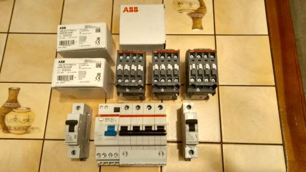 Автоматический выключатель дифференциального тока ABB DS204 в Электростале