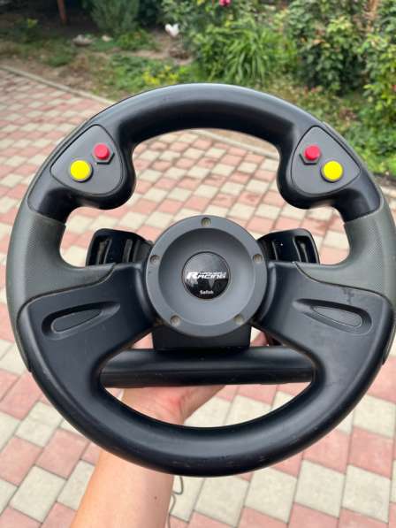 Игровой руль Saitek R220