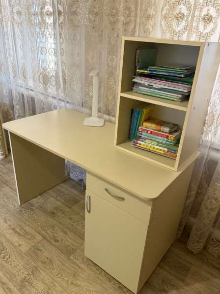 Стол письменный 5000₽