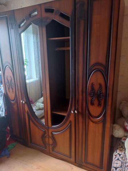 Шкаф в 