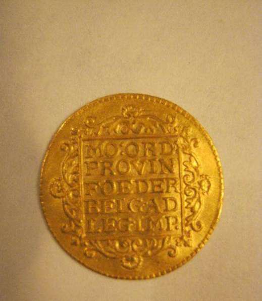 Продам золотой дукат 1763 г в Москве фото 3