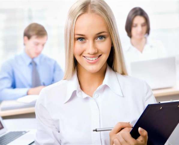 Менеджер-консультант на приём заявок требуется