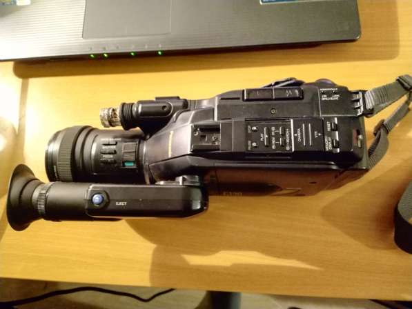 Видеокамера VHS-C Panasonic MV-G120EN в Перми фото 4