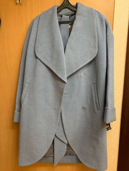 Женские пальто в Москве