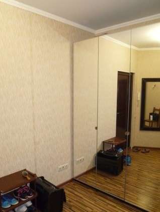 Сдам однокомнатную квартиру в Домодедове. Жилая площадь 42 кв.м. Этаж 7. Есть балкон.