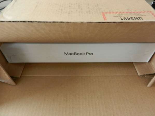 Apple 13.3 MacBook Pro M1 Чип с дисплеем Retina (конец 2020г в фото 5