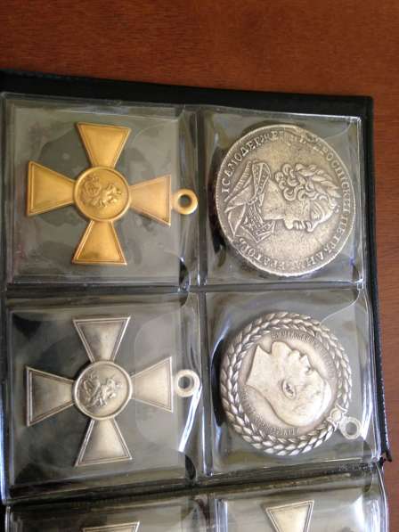 Продам коллекцию царских наград и монет