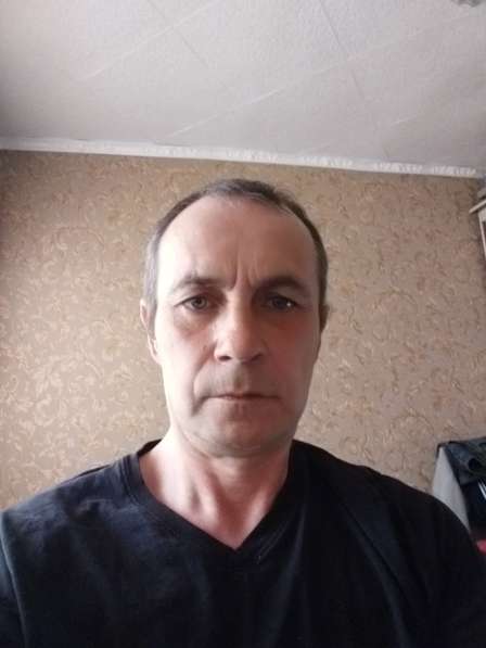 Юрий, 54 года, хочет пообщаться