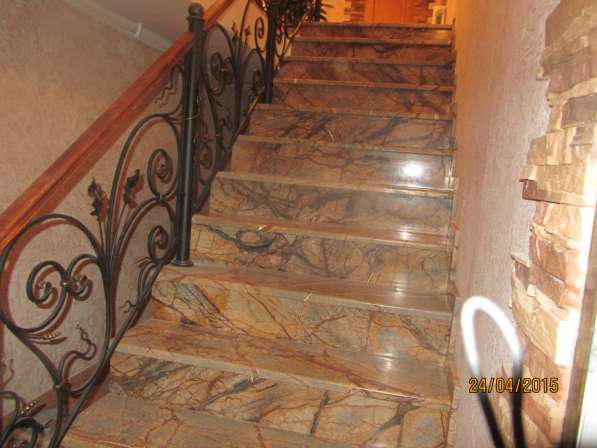 Лестницы из натурального камня мрамора и гранита в Раменское фото 11