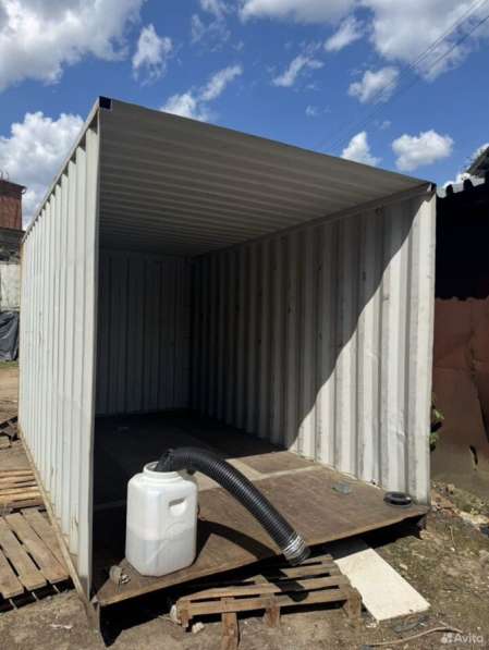 Половина морского контейнера в Орле