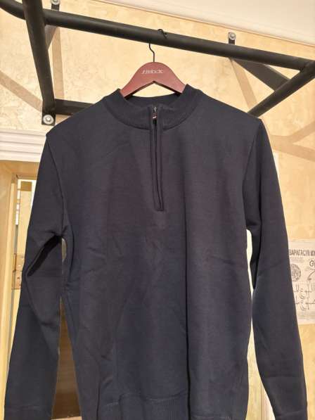 Мужской пуловер