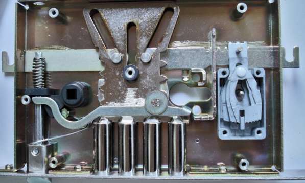 Ремонт замков двери