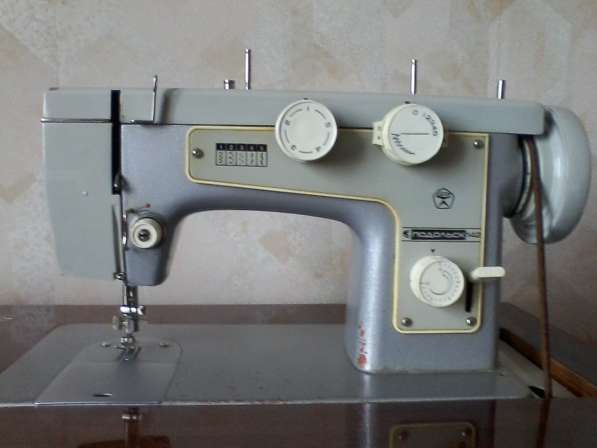Швейная машина с ножным приводом в Севастополе фото 4