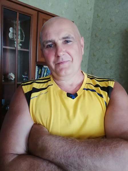 Владимир, 52 года, хочет пообщаться – Владимир, 51 год, хочет пообщаться