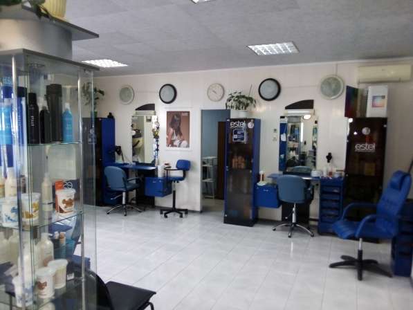 В салон парикмахерскую приглашаем мастера маникюра педикюра в Одинцово