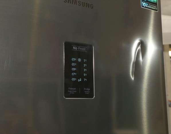 Продам Холодильник Samsung RB37J5350SS в Нижнем Новгороде