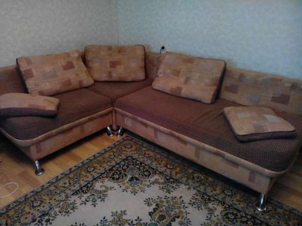 Угловой диван для зала, гостиной- раздвижной