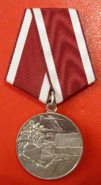 Медаль 20 лет контртеррористической операции в Орле фото 9