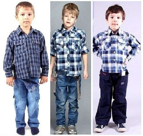 Одежда на мальчиков разная.