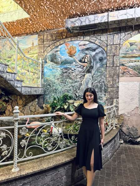 Чёрное платье